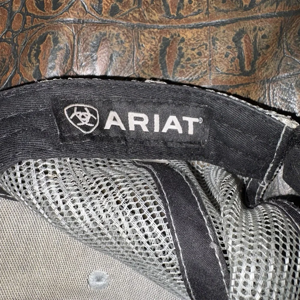 Ariat Hat Ball‎ Cap Mesh Adjustable Back Big Front Logo Gray Black
